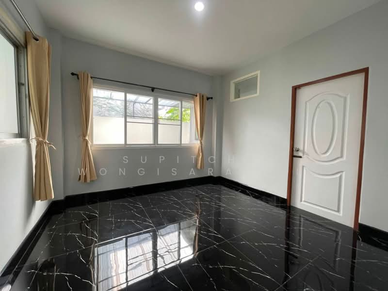 Baan Lalin The Young Executive Onnut-Wongwaen-Suwannabhumi, Bangkok, Chaloem Phrakiat Rama 9 Road, Dok Mai, Prawet, Bangkok, 4 Bedrooms, 140 sqm, Single Detached House For Rent, by Supitcha Wongisaraseri, 500457018 - DDproperty.com