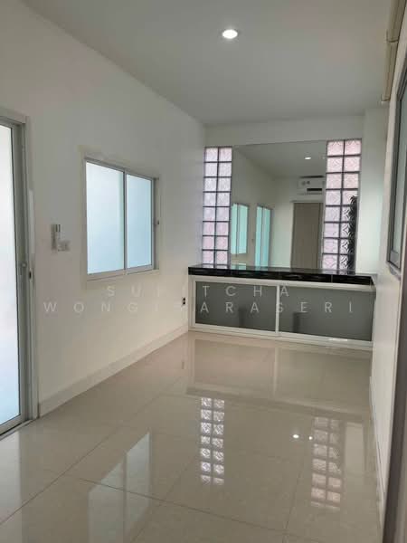 Baan Lalin The Young Executive Onnut-Wongwaen-Suwannabhumi, Bangkok, Chaloem Phrakiat Rama 9 Road, Dok Mai, Prawet, Bangkok, 4 Bedrooms, 140 sqm, Single Detached House For Rent, by Supitcha Wongisaraseri, 500457018 - DDproperty.com