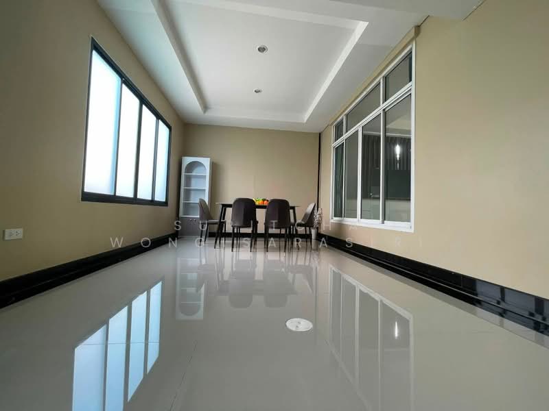 Baan Lalin The Young Executive Onnut-Wongwaen-Suwannabhumi, Bangkok, Chaloem Phrakiat Rama 9 Road, Dok Mai, Prawet, Bangkok, 4 Bedrooms, 140 sqm, Single Detached House For Sale, by Supitcha Wongisaraseri, 500457022 - DDproperty.com