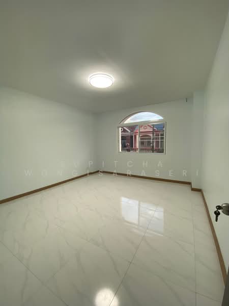 2-BR Townhouse, Bangkok, Dok Mai, Prawet, Bangkok, 2 Bedrooms, 66 sqm, Townhouse For Sale, by Supitcha Wongisaraseri, 500457048 - DDproperty.com
