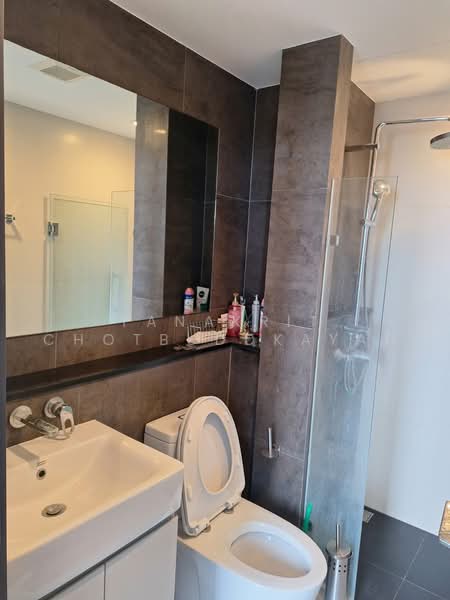 Urbano Rajavithi, Bangkok, Rajavithi Road, Bang Phlat, Bangkok, 1 Bedroom, 30 sqm, Condo For Rent, by Tanakrit Chotbuddkayan, 500457061 - DDproperty.com