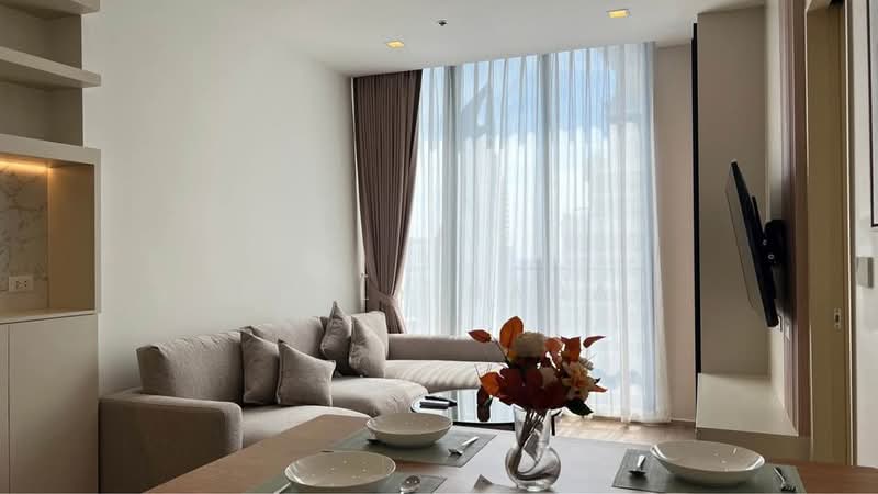 Noble State 39, Bangkok, 35 Soi Sukhumvit 39, Khlong Tan Nua, Watthana, Bangkok, 1 Bedroom, 42 sqm, Condo For Rent, by Emily Bada, 500457088 - DDproperty.com