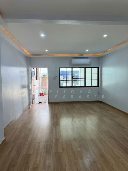 Baan Preecha 8, Bangkok, 458 Huamark Road, Hua Mak, Bang Kapi, Bangkok, 2 Bedrooms, 93 sqm, Townhouse For Sale, by Supitcha Wongisaraseri, 500457099 - DDproperty.com