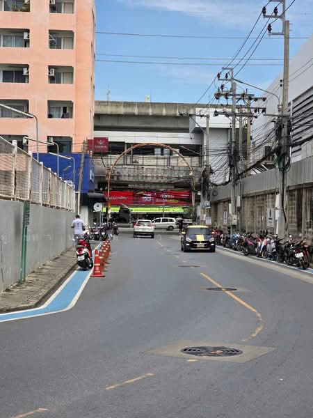 หมู่บ้านรัตนาธิเบศร์, นนทบุรี, บางรักพัฒนา, บางบัวทอง, นนทบุรี, 150 ตร.ม., ทาวน์เฮ้าส์ ขาย, โดย คุณเตชิต, 500457144 - DDproperty.com