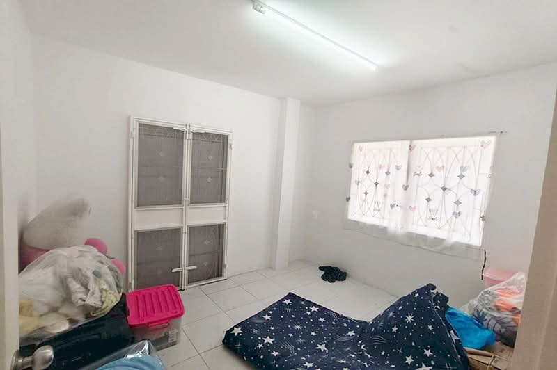 Moobaan Mueang Pracha Hatairat 35, Bangkok, Hatairat Road, Sam Wa Tawan Tok, Khlong Sam Wa, Bangkok, 3 Bedrooms, 100 sqm, Townhouse For Sale, by คุณอร, 500457167 - DDproperty.com