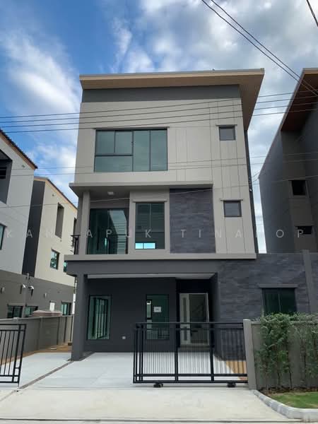 Baan Klang Muang Ramintra 83 Station : บ้านกลางเมือง รามอินทรา 83 สเตชั่น, กรุงเทพ, 16 ถ.กาญจนาภิเษก, รามอินทรา, คันนายาว, กรุงเทพ, 218 ตร.ม., บ้านเดี่ยว ขาย, โดย Kanyapuk Tinanop, 500457216 - DDproperty.com
