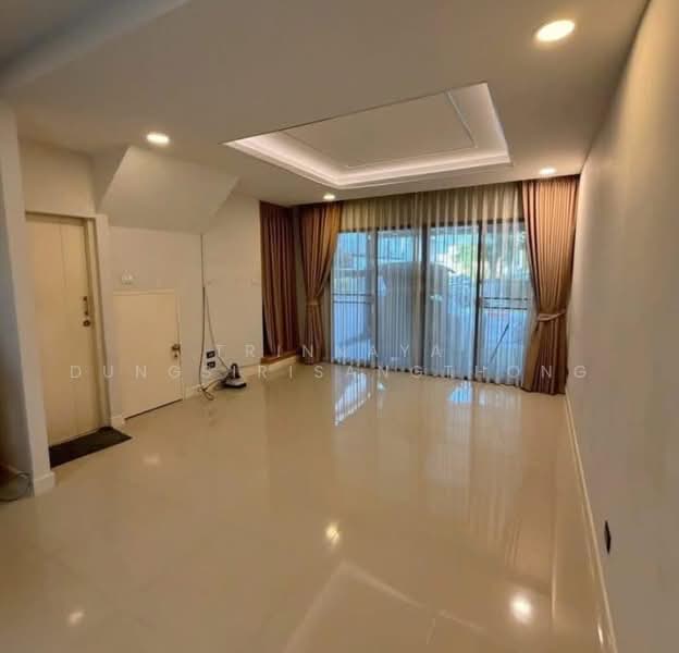 Baan Klang Muang Rama 9-On Nut, Bangkok, Bangkok-Chonburi New Road, Prawet, Bangkok, 4 Bedrooms, 325 sqm, Townhouse For Sale, by Trinnaya Dungsirisangthong, 500457241 - DDproperty.com