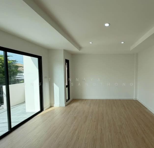 undefined, Bangkok, Anusaowari, Bang Khen, Bangkok, 4 Bedrooms, 325 sqm, Townhouse For Sale, by Trinnaya Dungsirisangthong, 500457269 - DDproperty.com
