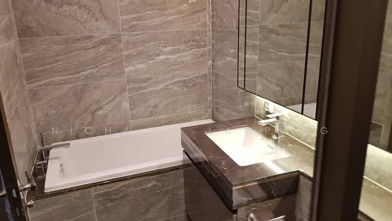 The Esse Sukhumvit 36, Bangkok, Soi Sukhumvit 36, Sukhumvit Road, Phra Kanong, Khlong Toei, Bangkok, 1 Bedroom, 43 sqm, Condo For Sale, by Nicha Na Lampang, 500457290 - DDproperty.com