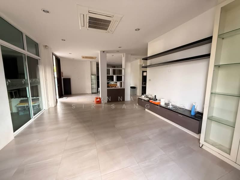 บ้าน 4-ห้องนอน, กรุงเทพ, บางกะปิ, ห้วยขวาง, กรุงเทพ, 400 ตร.ม., บ้านเดี่ยว ให้เช่า, โดย Trinnaya Dungsirisangthong, 500457316 - DDproperty.com