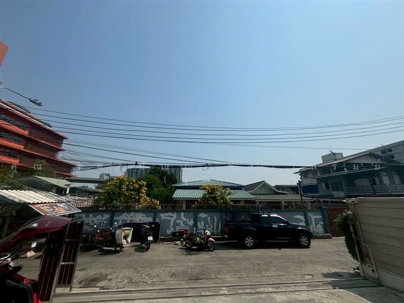 บ้านเดี่ยว 2 ชั้น 51 ตร.ว. บ้านเดี่ยว ซอยเรวดี4 ถนนเรวดี, นนทบุรี, ถนนเรวดี, ตลาดขวัญ, เมืองนนทบุรี, นนทบุรี, 220 ตร.ม., บ้านเดี่ยว ขาย, โดย คุณ ฐิชาปัณณ์ สังวาลรัมย์ (ปูน), 500457366 - DDproperty.com