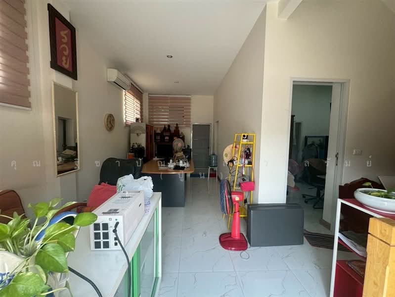 บ้านเดี่ยว 2 ชั้น 51 ตร.ว. บ้านเดี่ยว ซอยเรวดี4 ถนนเรวดี, Nonthaburi, ถนนเรวดี, Talat Kwan, Muang Nonthaburi, Nonthaburi, 4 Bedrooms, 220 sqm, Single Detached House For Sale, by คุณ ฐิชาปัณณ์ สังวาลรัมย์ (ปูน), 500457366 - DDproperty.com