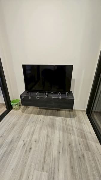 XT Huaikhwang, Bangkok, 244 Ratchadaphisek Road, Huai Khwang, Bangkok, 1 Bedroom, 30 sqm, Condo For Rent, by Holtop property, 500457368 - DDproperty.com
