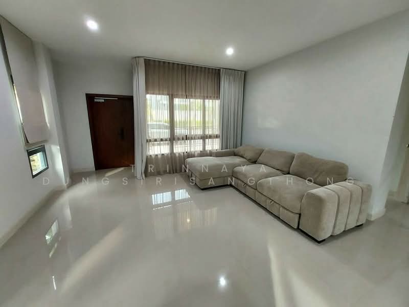 Baan Klang Muang Ladprao 101 Station, Bangkok, Soi Ladprao 101 Yeak 42, Khlong Chan, Bang Kapi, Bangkok, 4 Bedrooms, 200 sqm, Townhouse For Rent, by Trinnaya Dungsirisangthong, 500457375 - DDproperty.com