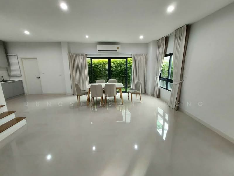 Baan Klang Muang Ladprao 101 Station, Bangkok, Soi Ladprao 101 Yeak 42, Khlong Chan, Bang Kapi, Bangkok, 4 Bedrooms, 200 sqm, Townhouse For Rent, by Trinnaya Dungsirisangthong, 500457375 - DDproperty.com
