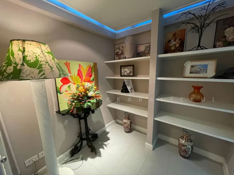 Supalai Place Sukhumvit 39, Bangkok, 175-179 Soi Sukhumvit 39 Sukhumvit Road, Khlong Tan Nua, Watthana, Bangkok, 2 Bedrooms, 142 sqm, Condo For Sale, by Pemika Aukkaraleekul, 500457423 - DDproperty.com