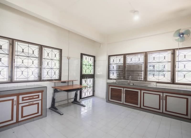 4-BR House, Bangkok, Hua Mak, Bang Kapi, Bangkok, 4 Bedrooms, 445 sqm, Single Detached House For Sale, by Jakree Buajatturat, 500457464 - DDproperty.com