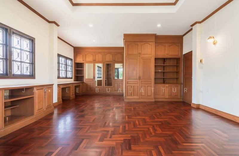 4-BR House, Bangkok, Hua Mak, Bang Kapi, Bangkok, 4 Bedrooms, 445 sqm, Single Detached House For Sale, by Jakree Buajatturat, 500457464 - DDproperty.com