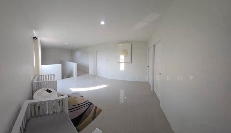 4-BR House, Bangkok, Khlong Kum, Bueng Kum, Bangkok, 4 Bedrooms, 275 sqm, Single Detached House For Rent, by Kanyapuk Tinanop, 500457469 - DDproperty.com