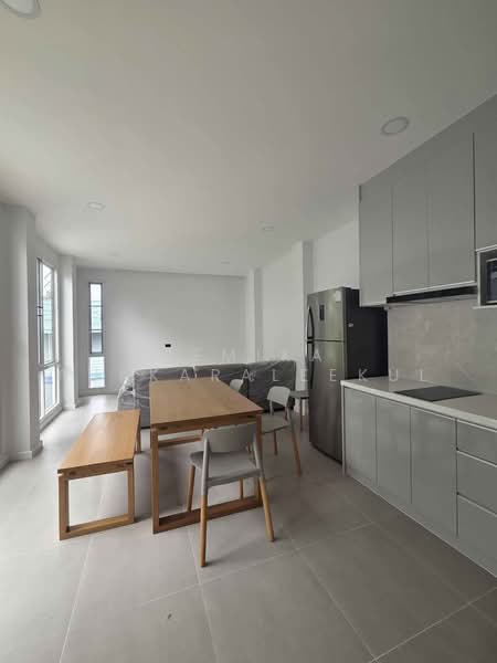 3-BR House, Bangkok, Lat Phrao, Bangkok, 3 Bedrooms, 263 sqm, Single Detached House For Sale, by Pemika Aukkaraleekul, 500457470 - DDproperty.com