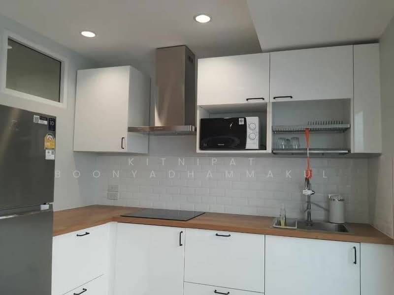 Thanapat Haus Sathorn - Narathiwas, Bangkok, Soi Chuen Chitrung, Nontri Road, Chong Nonsi, Yan Nawa, Bangkok, 3 Bedrooms, 200 sqm, Townhouse For Rent, by Kitnipat Boonyadhammakul, 500457472 - DDproperty.com