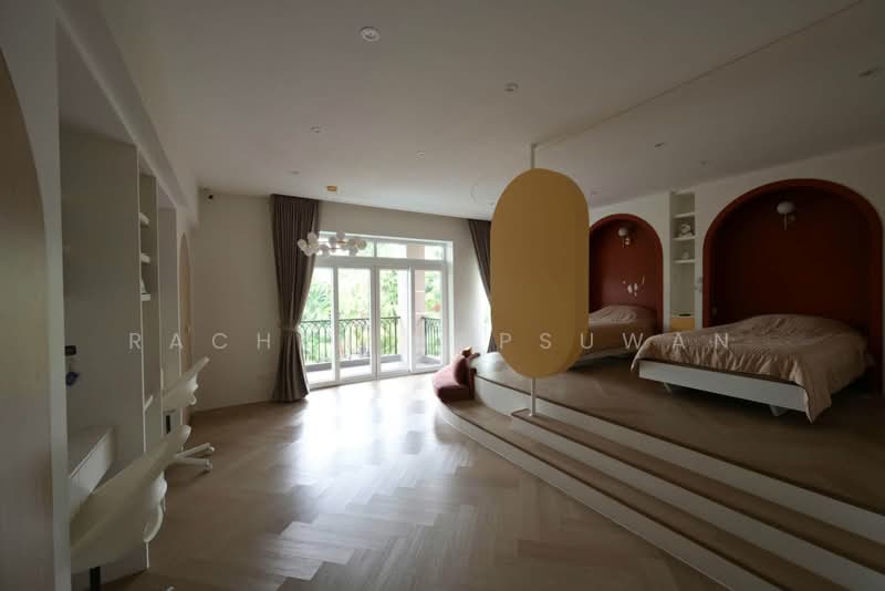 บ้านเดี่ยวระดับ Ultra Luxury ที่ดิน 259.6 ตารางวา 4–6 ห้องนอน วิวทะเลสาบ ขาย 140 ล้านบาท, นนทบุรี, บางตลาด, ปากเกร็ด, นนทบุรี, 1,505 ตร.ม., บ้านเดี่ยว ขาย, โดย Rachen Nopsuwan, 500457483 - DDproperty.com