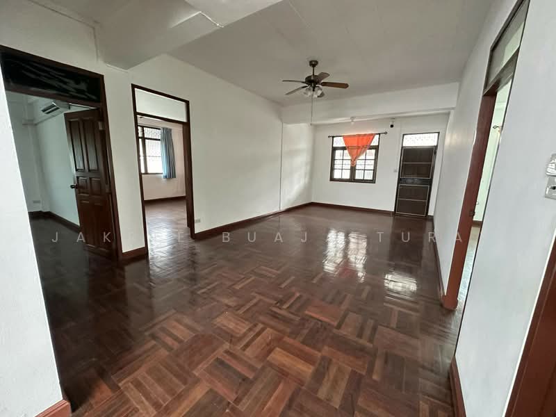 7-BR House, Bangkok, Bang Na Nuea, Bang Na, Bangkok, 7 Bedrooms, 720 sqm, Single Detached House For Rent, by Jakree Buajatturat, 500457493 - DDproperty.com