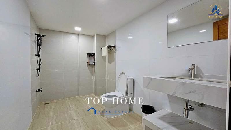 ขายด่วน! ทาวน์โฮม 3.5 ชั้น รีโนเวทใหม่ทั้งหลัง ซอยสาธุประดิษฐ์ 40 ทำเลกลางเมือง พร้อมเข้าอยู่, Bangkok, Bang Pong Pang, Yan Nawa, Bangkok, 5 Bedrooms, 220 sqm, Townhouse For Sale, by คุณเจ, 500457527 - DDproperty.com