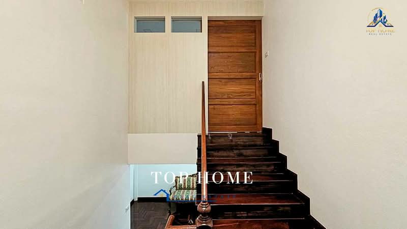 ขายด่วน! ทาวน์โฮม 3.5 ชั้น รีโนเวทใหม่ทั้งหลัง ซอยสาธุประดิษฐ์ 40 ทำเลกลางเมือง พร้อมเข้าอยู่, Bangkok, Bang Pong Pang, Yan Nawa, Bangkok, 5 Bedrooms, 220 sqm, Townhouse For Sale, by คุณเจ, 500457527 - DDproperty.com