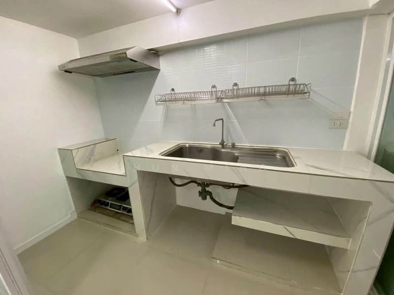 Renovated Townhouse for Rent | Sukhumvit 93 | Near BTS Bang Chak(SPSMG121), Bangkok, สุขุมวิท93, Bang Chak, Phra Khanong, Bangkok, 2 Bedrooms, 230 sqm, Townhouse For Rent, by Khun Ming, 500457528 - DDproperty.com