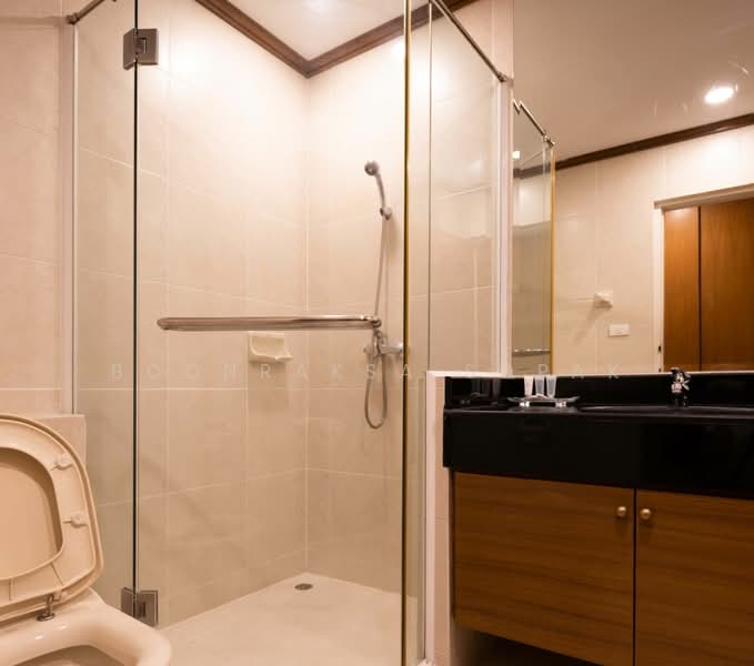 Chaidee Mansion, Bangkok, 75-7 Soi Sukhumvit 11, Khlongtoei Nua, Watthana, Bangkok, 3 Bedrooms, 270 sqm, Apartment For Rent, by Boonraksa Sopak, 500457529 - DDproperty.com