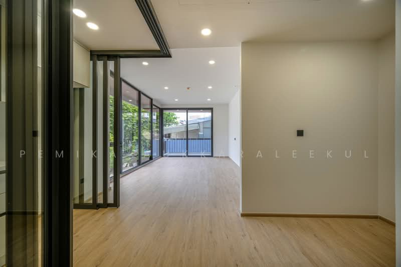 Aritier Penthouse at Ari, Bangkok, Soi Ari Samphan 7 Alley, Samsen Nai, Phaya Thai, Bangkok, 2 Bedrooms, 75 sqm, Condo For Sale, by Pemika Aukkaraleekul, 500457539 - DDproperty.com