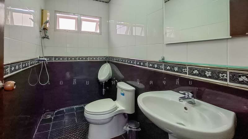 Baan Tan Fah, Chiang Mai, Nong Kwai, Hang Dong, Chiang Mai, 4 Bedrooms, 400 sqm, Single Detached House For Rent, by Elijah Ridgley, 500457578 - DDproperty.com