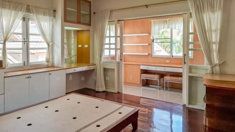 Baan Tan Fah, Chiang Mai, Nong Kwai, Hang Dong, Chiang Mai, 4 Bedrooms, 400 sqm, Single Detached House For Rent, by Elijah Ridgley, 500457578 - DDproperty.com