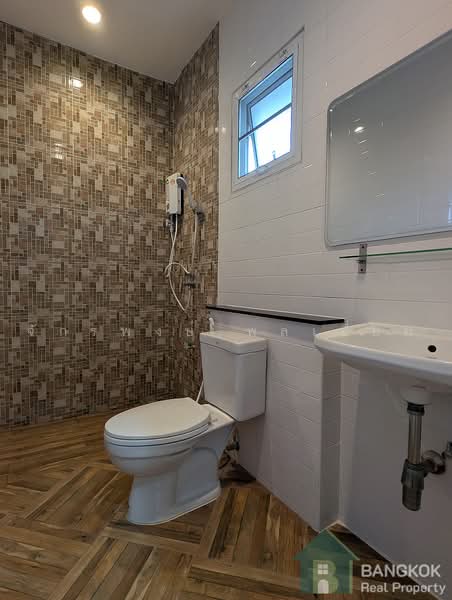 Sammakorn Ramkamhang 112, Bangkok, Saphan Sung, Bangkok, 2 Bedrooms, 120 sqm, Apartment For Rent, by Chakkrapong Ponyeam, 500457609 - DDproperty.com