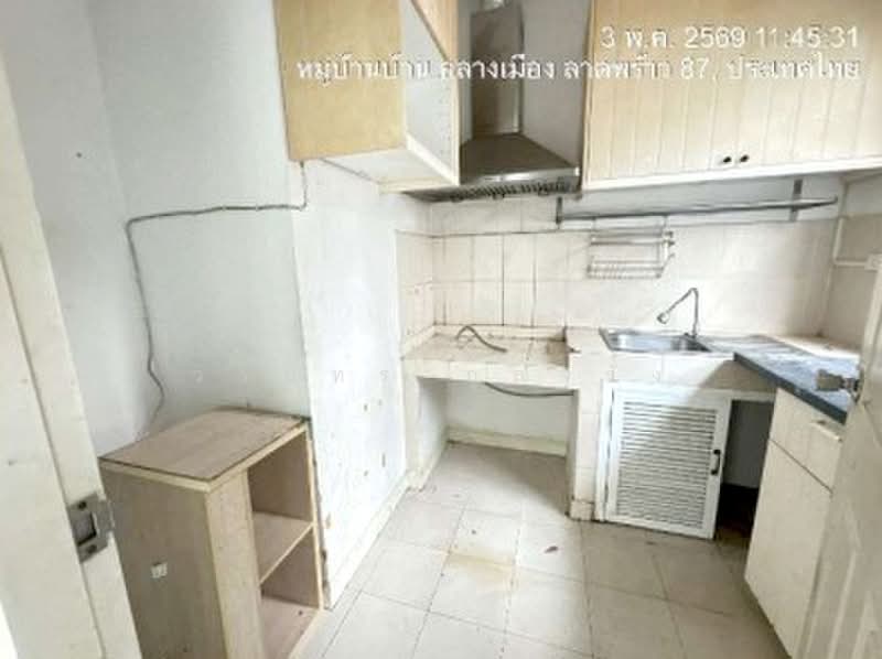 Baan Klang Muang Ladprao 87, Bangkok, Soi Ladprao 87, Khlong Chaokhun Sing, Wang Thonglang, Bangkok, 3 Bedrooms, 171 sqm, Townhouse For Sale, by วรินทร กูลจีรัง, 500457618 - DDproperty.com