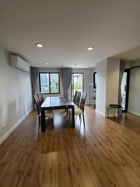 Beverly Hill Mansion Sukhumvit 63, Bangkok, Sukhumvit Road, Phra Kanong Nua, Watthana, Bangkok, 2 Bedrooms, 135 sqm, Condo For Rent, by PROPERTYSIGHTS REAL ESTATE, 500457653 - DDproperty.com