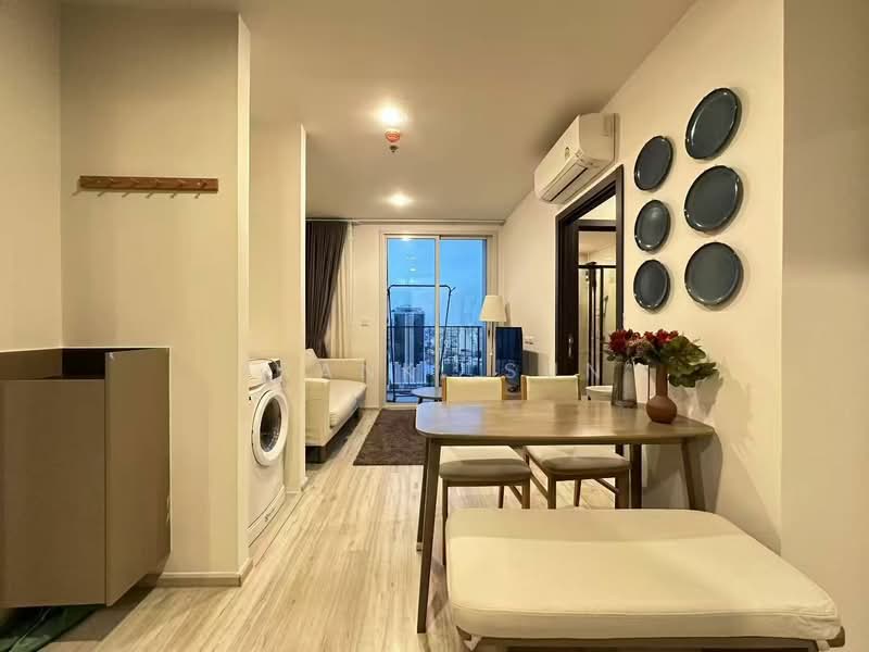 XT Huaikhwang, Bangkok, 244 Ratchadaphisek Road, Huai Khwang, Bangkok, 2 Bedrooms, 53 sqm, Condo For Rent, by Frank. Sun, 500457657 - DDproperty.com