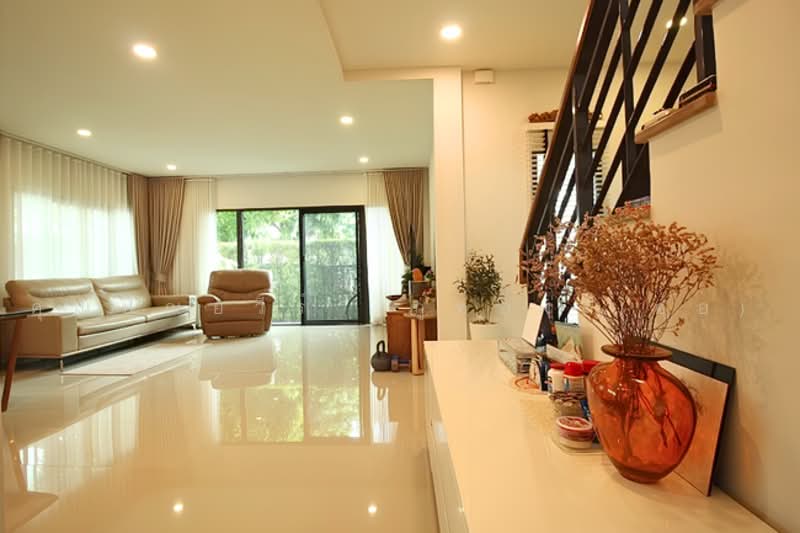 Centro Onnut-Suvarnabhumi, Samut Prakan, Soi Gingkaew 37, Rachathewa, Bang Plee, Samut Prakan, 4 Bedrooms, 256 sqm, Single Detached House For Sale, by คุณปุณยวีร์ ภู่ทอง (อ้อ), 500457672 - DDproperty.com