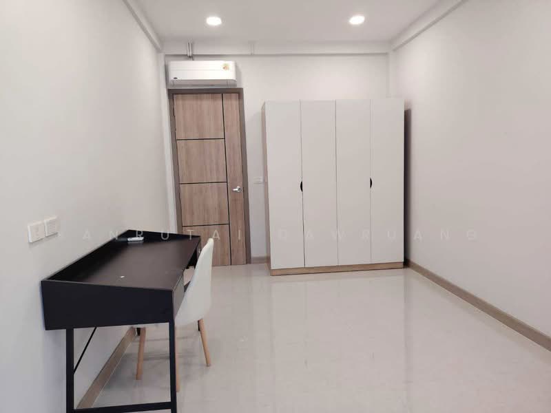 Townhome Ekkamai 22, Bangkok, Khlong Tan Nua, Watthana, Bangkok, 3 Bedrooms, 200 sqm, Townhouse For Sale, by Kanrutai Dawruang, 500457677 - DDproperty.com