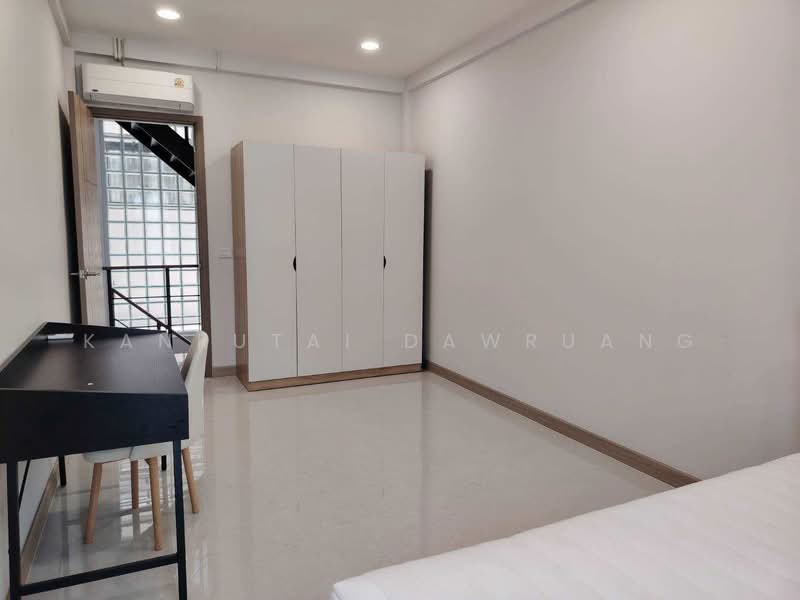 Townhome Ekkamai 22, Bangkok, Khlong Tan Nua, Watthana, Bangkok, 3 Bedrooms, 200 sqm, Townhouse For Sale, by Kanrutai Dawruang, 500457677 - DDproperty.com