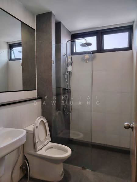 Townhome Ekkamai 22, Bangkok, Khlong Tan Nua, Watthana, Bangkok, 3 Bedrooms, 200 sqm, Townhouse For Sale, by Kanrutai Dawruang, 500457677 - DDproperty.com