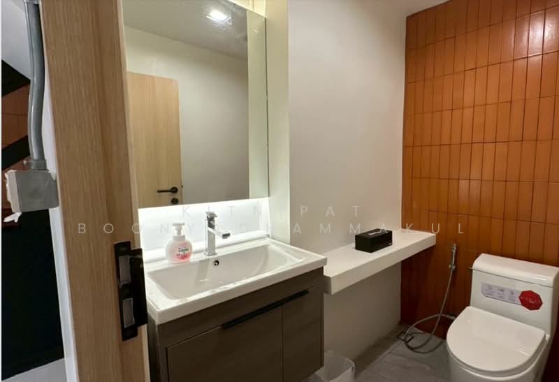 3-BR House, Bangkok, Khlong Tan Nua, Watthana, Bangkok, 3 Bedrooms, 400 sqm, Single Detached House For Rent, by Kitnipat Boonyadhammakul, 500457686 - DDproperty.com