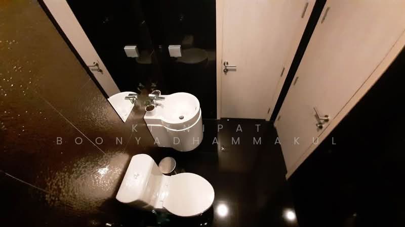 Rhythm Sukhumvit 36-38, Bangkok, 55 Soi Sukhumvit 36, Sukhumvit Road, Phra Kanong, Khlong Toei, Bangkok, 2 Bedrooms, 55 sqm, Condo For Rent, by Kitnipat Boonyadhammakul, 500457699 - DDproperty.com