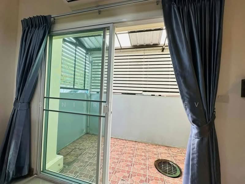 Villette City Pattanakarn 38, Bangkok, Phatthanakan Road, Prawet, Bangkok, 3 Bedrooms, 160 sqm, Townhouse For Rent, by Sunitra Sachdev, 500457705 - DDproperty.com