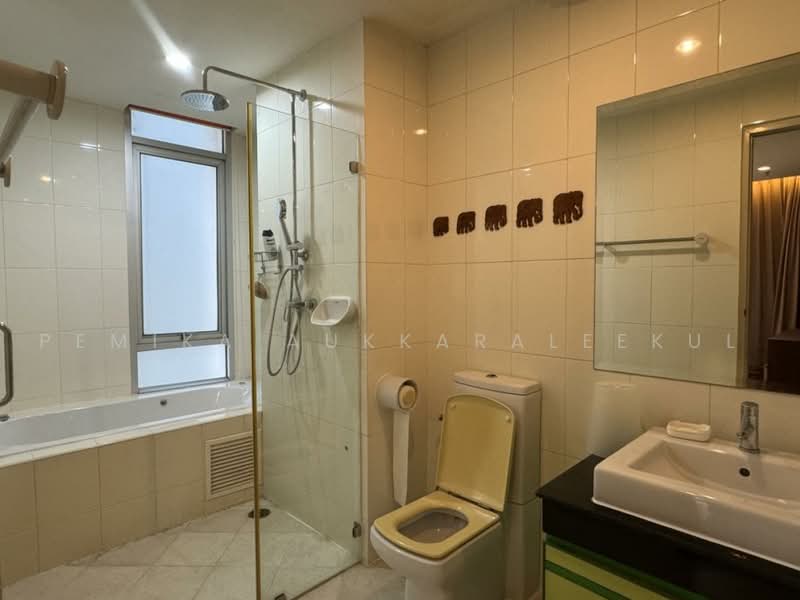 The Master Centrium Asoke-Sukhumvit, Bangkok, Sukhumvit 21, Khlongtoei Nua, Watthana, Bangkok, 2 Bedrooms, 128 sqm, Condo For Sale, by Pemika Aukkaraleekul, 500457715 - DDproperty.com