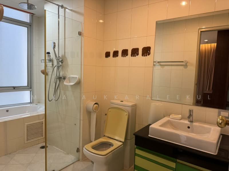 The Master Centrium Asoke-Sukhumvit, Bangkok, Sukhumvit 21, Khlongtoei Nua, Watthana, Bangkok, 2 Bedrooms, 128 sqm, Condo For Sale, by Pemika Aukkaraleekul, 500457715 - DDproperty.com