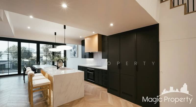 Regent 71 Place : รีเจนท์ 71 เพลส, กรุงเทพ, พระโขนงเหนือ, วัฒนา, กรุงเทพ, 350 ตร.ม., ทาวน์เฮ้าส์ ให้เช่า, โดย Magic Property, 500457725 - DDproperty.com