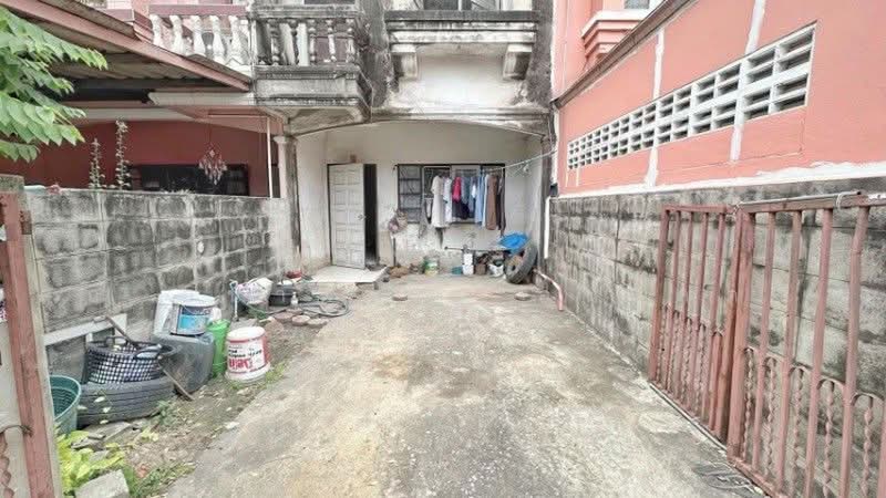 Baan Rin Thong Lamlukka, Pathum Thani, Khu Khot, Lam Luk Ka, Pathum Thani, 2 Bedrooms, 80 sqm, Townhouse For Sale, by คุณ อนาคต ( อนาคต ), 500457742 - DDproperty.com