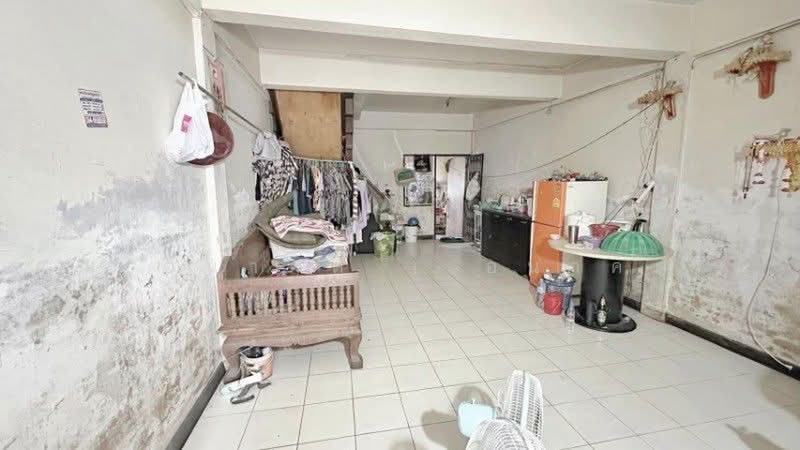 Baan Rin Thong Lamlukka, Pathum Thani, Khu Khot, Lam Luk Ka, Pathum Thani, 2 Bedrooms, 80 sqm, Townhouse For Sale, by คุณ อนาคต ( อนาคต ), 500457742 - DDproperty.com